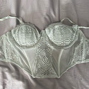 Garage corset